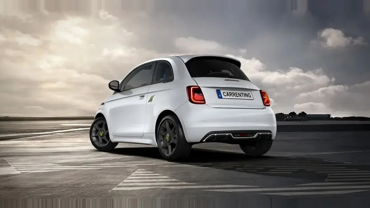 Abarth 500e 42kWh de renting para Burgos — Trasera