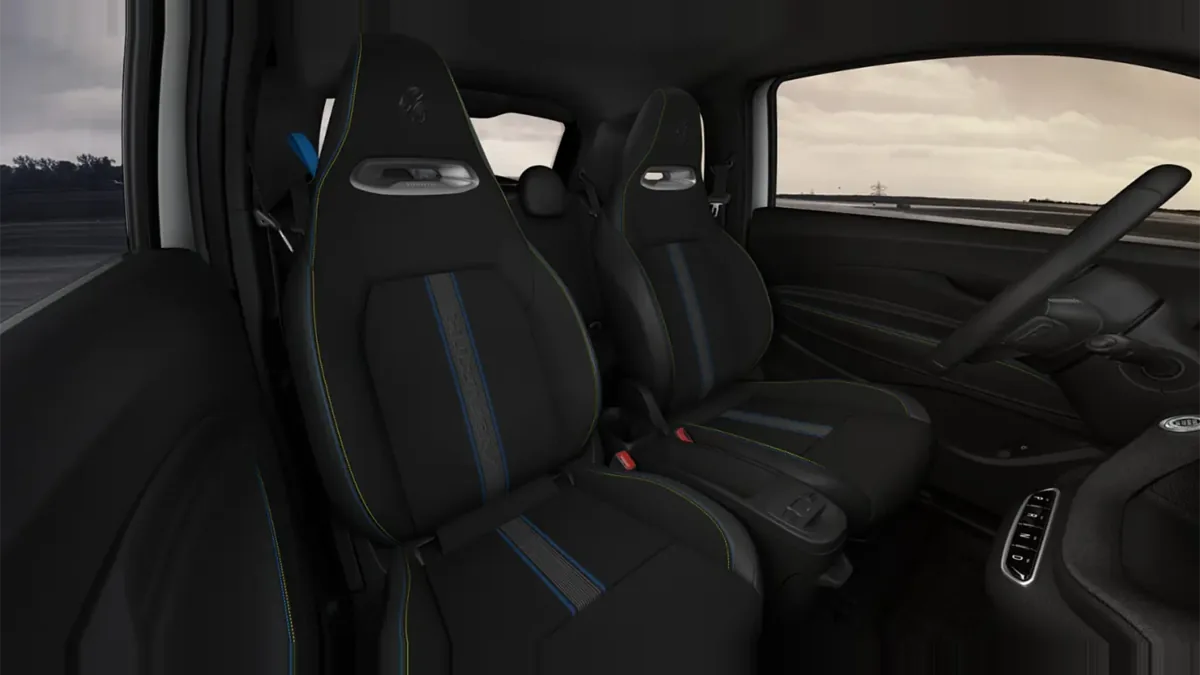 Abarth 500e 42kWh de renting para Burgos — vista 6