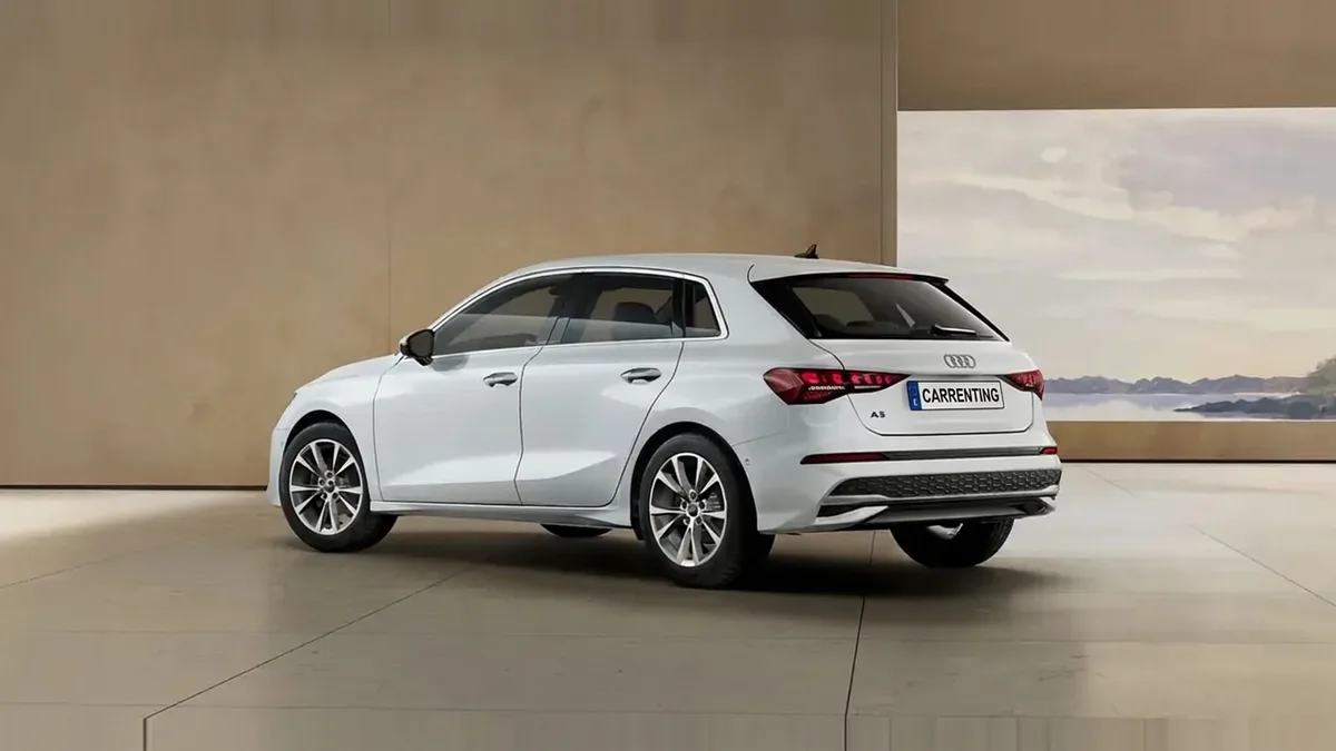 Audi A3 Sportback Advanced TFSI S Tronic de renting para Burgos — Delantera