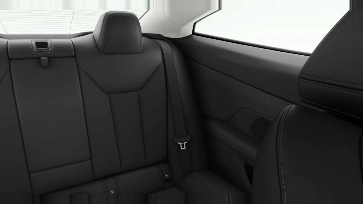 BMW Serie 4 430i xDrive Coupé de renting para Burgos — Trasera