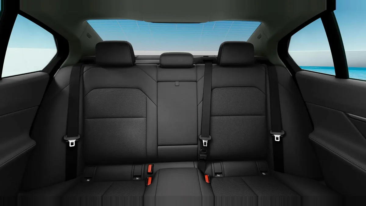 BMW Serie 5 520d de renting para Burgos — Interior