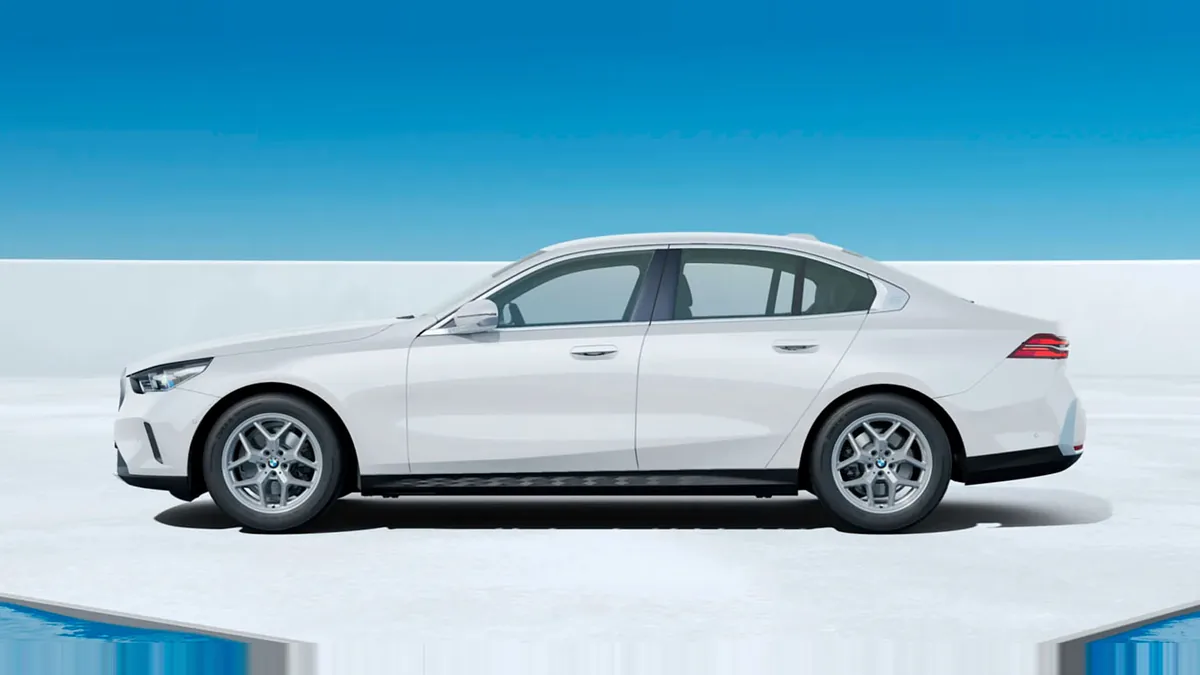 BMW Serie 5 520d de renting para Burgos — vista 6