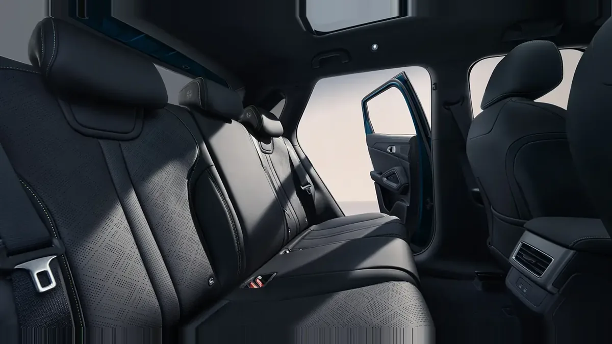 BYD ATTO 2 DM-i Active ATH de renting para Burgos — vista 6