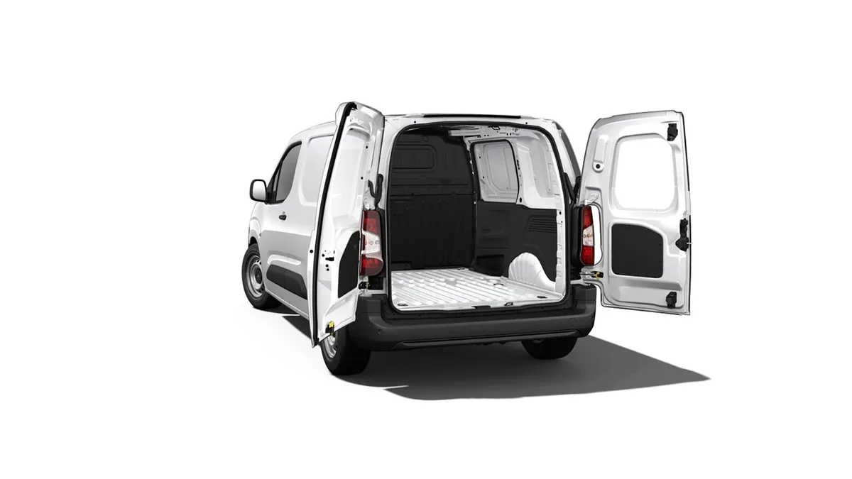 Citroën Berlingo Talla M BlueHDI 100cv van de renting para Burgos — Trasera