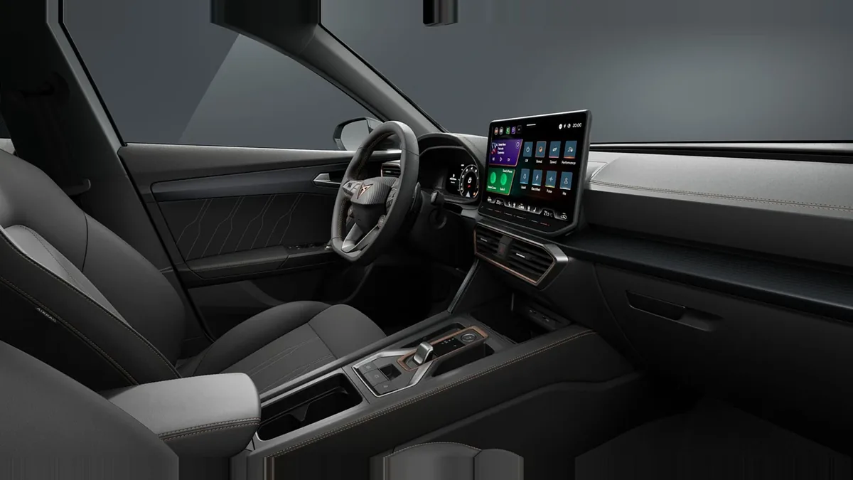 CUPRA Formentor eTSI 1.5 110kW (150CV) DSG 7vel. de renting para Burgos — Interior