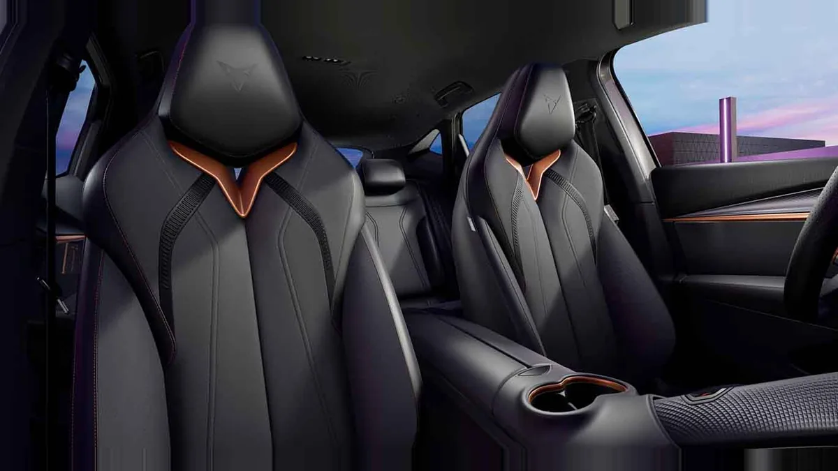 CUPRA Tavascan Endurance First Edition de renting para Burgos — Interior