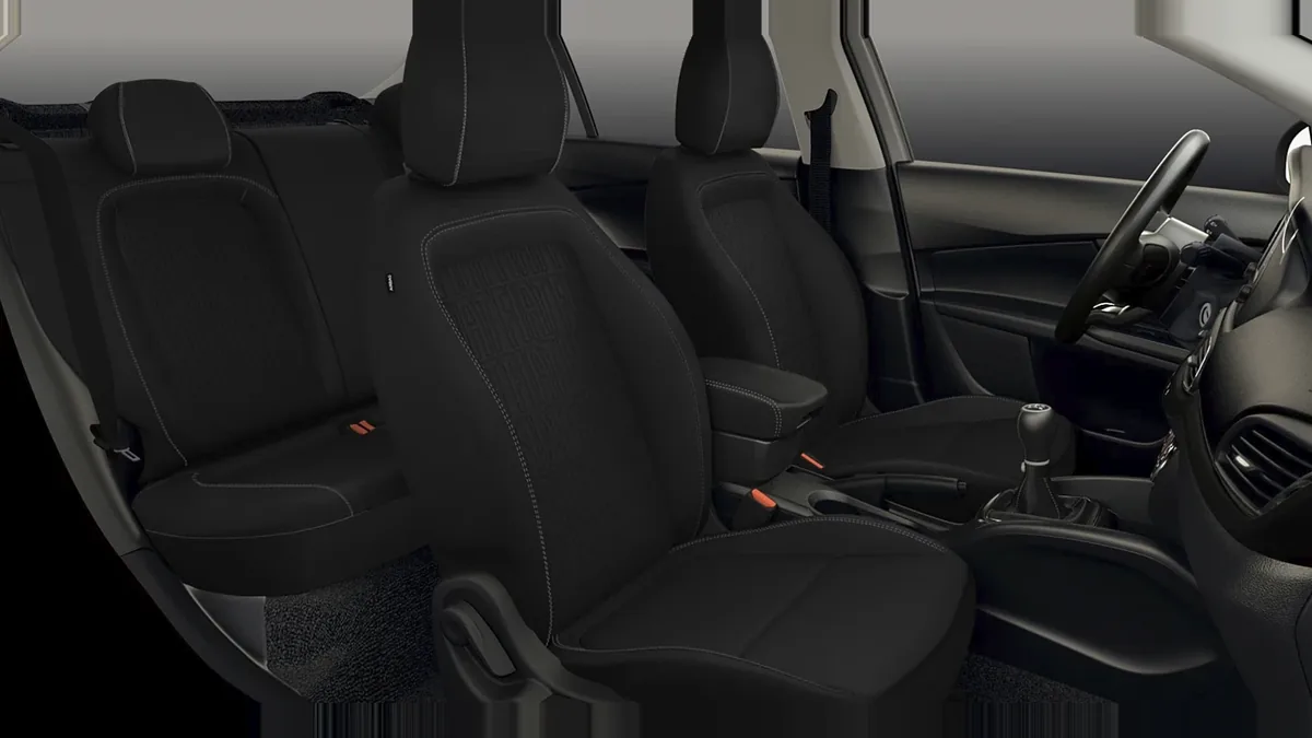 Fiat Tipo Sedán 1.6 Diésel 96kW (130CV) de renting para Burgos — Interior