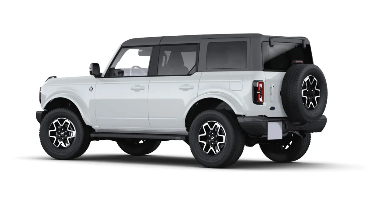 Ford Bronco Outer Banks 2.7 EcoBoost V6 335CV de renting para Burgos — Trasera