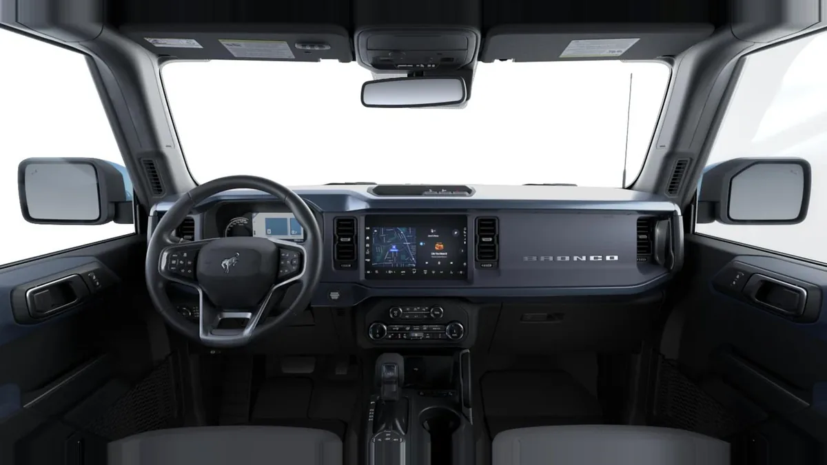 Ford Bronco Outer Banks 2.7 Ecoboost 335CV Automático 4x4 de renting para Burgos — Delantera