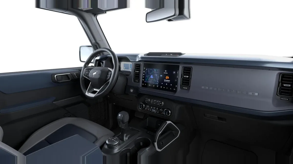 Ford Bronco Outer Banks 2.7 Ecoboost 335CV Automático 4x4 de renting para Burgos — Interior