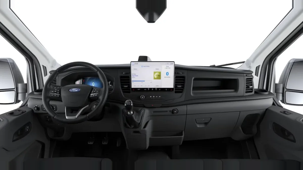 Ford TRANSIT 350 L3 Trend N1 EcoBlue 96kW FWD de renting para Burgos — Interior