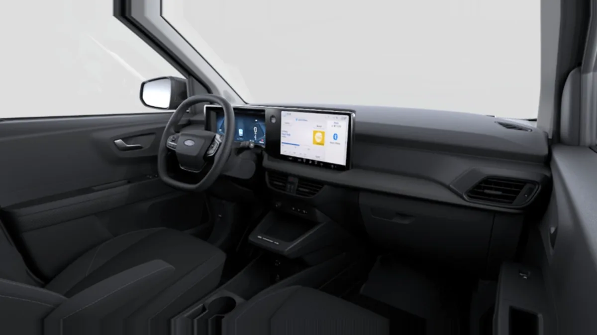 Ford Transit Courier Van Trend BEV 136cv Automática II de renting para Burgos — Interior