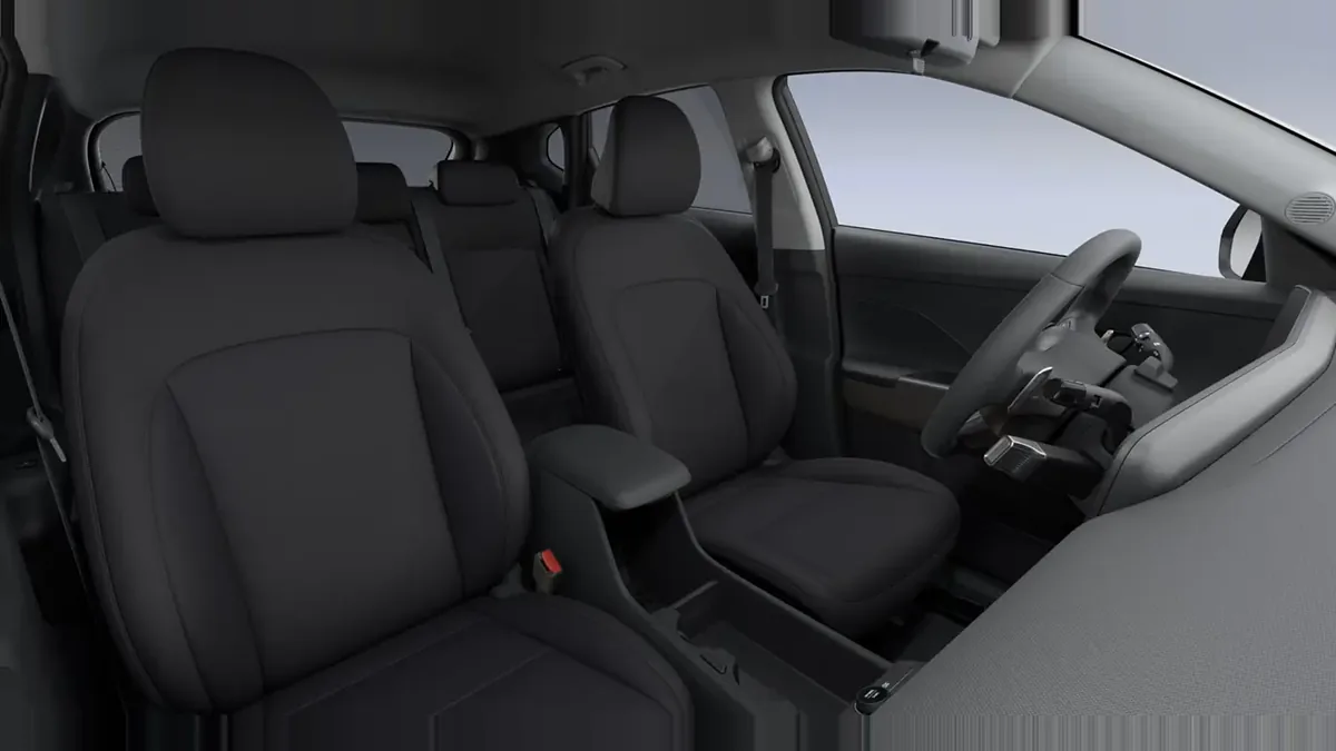 Hyundai Kona HEV 1.6 GDI Maxx DT 138CV de renting para Burgos — Interior
