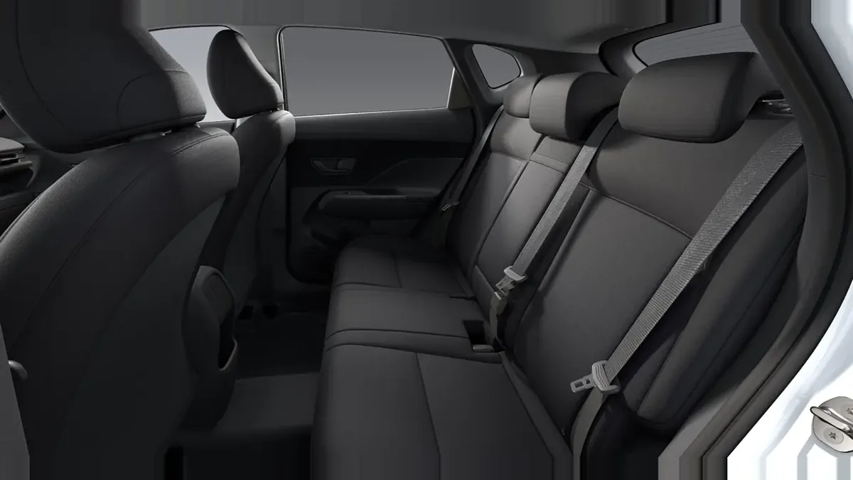Hyundai Kona HEV 1.6 GDI Maxx DT 138CV de renting para Burgos — vista 6