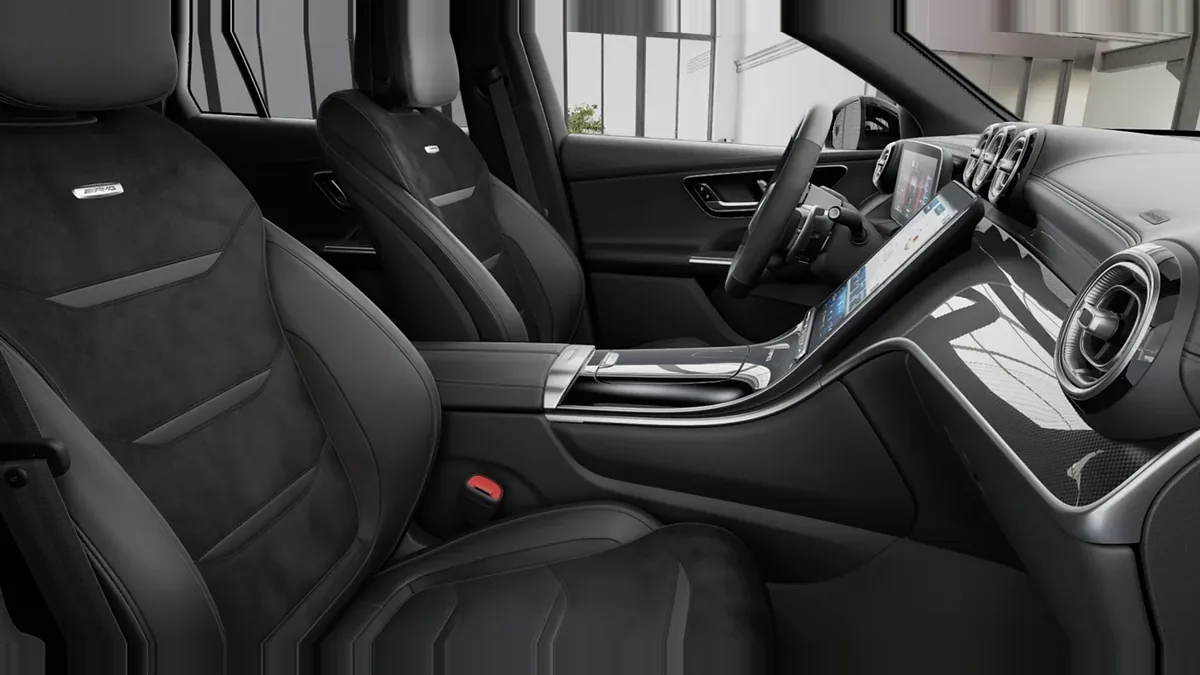 Mercedes-AMG GLC Coupé 63 S E Performance de renting para Burgos — Interior