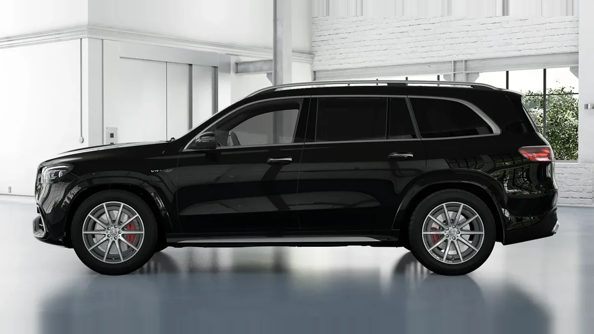 Mercedes-AMG GLS 63 4MATIC de renting para Burgos — Lateral