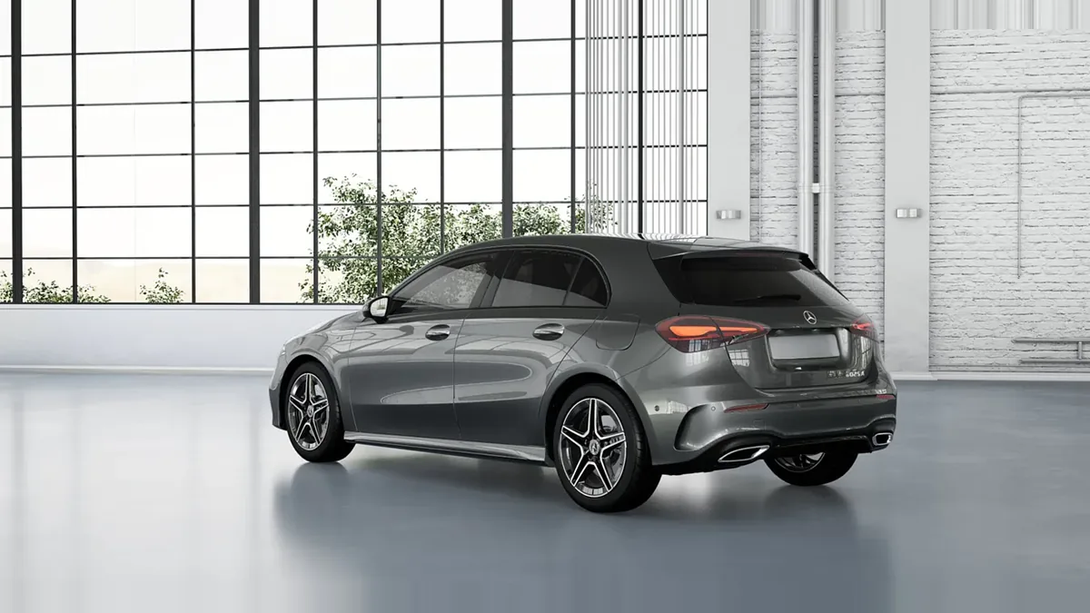 Mercedes-Benz CLASE A 250 e con tecnología híbrida EQ de renting para Burgos — Lateral