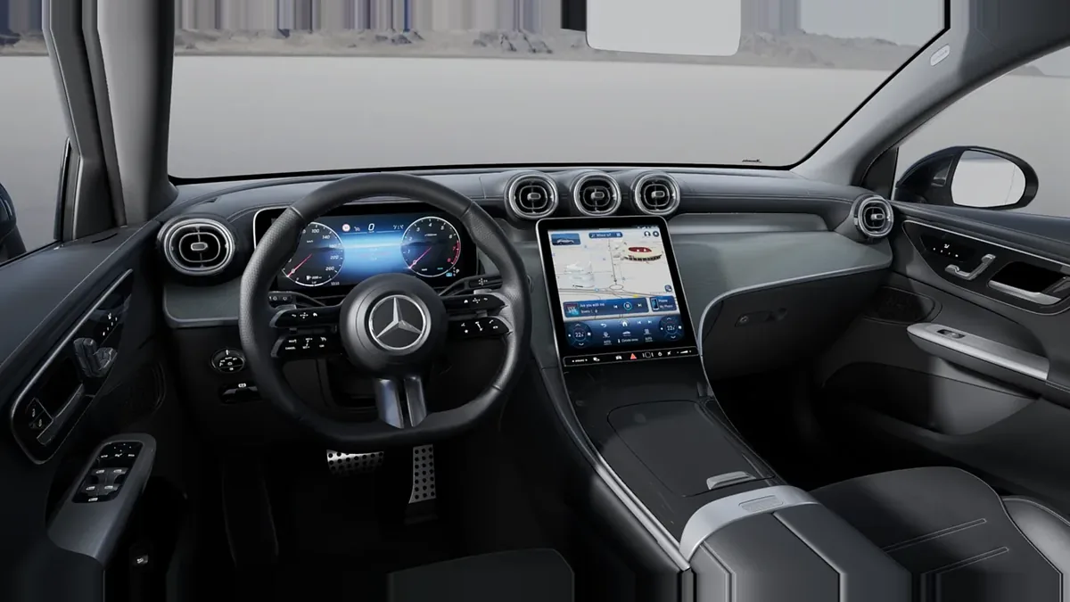 Mercedes-Benz GLC Coupé 200 4MATIC de renting para Burgos — Interior