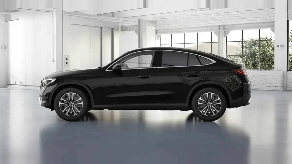 Mercedes-Benz GLC Coupé 220D 4MATIC de renting para Burgos — Trasera