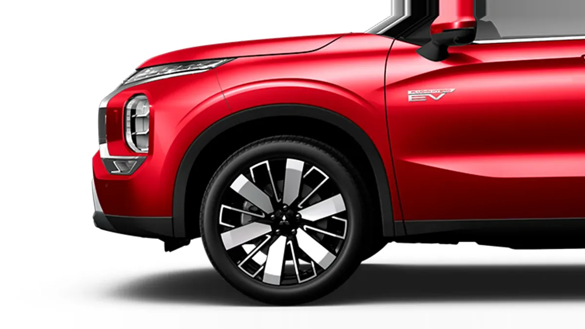 Mitsubishi Outlander PHEV Kaiteki 4WD 306CV de renting para Burgos — vista 10