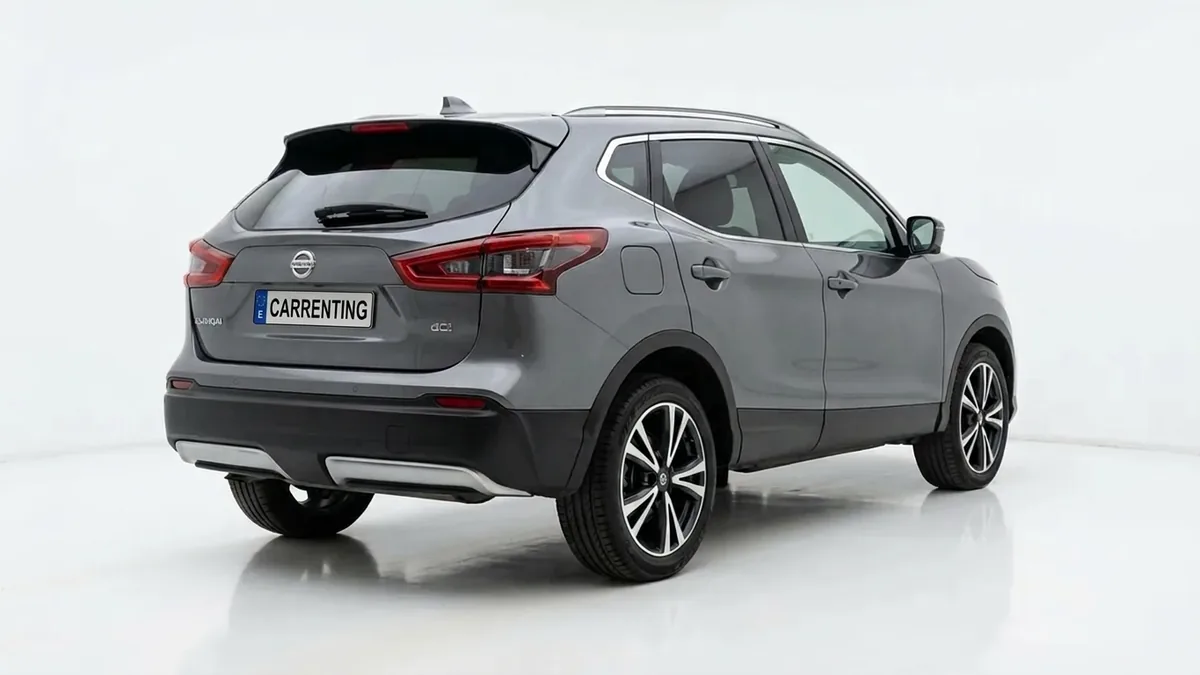 Nissan Qashqai DIG-T 116kW (158CV) MHEV Acenta de renting para Burgos — Delantera