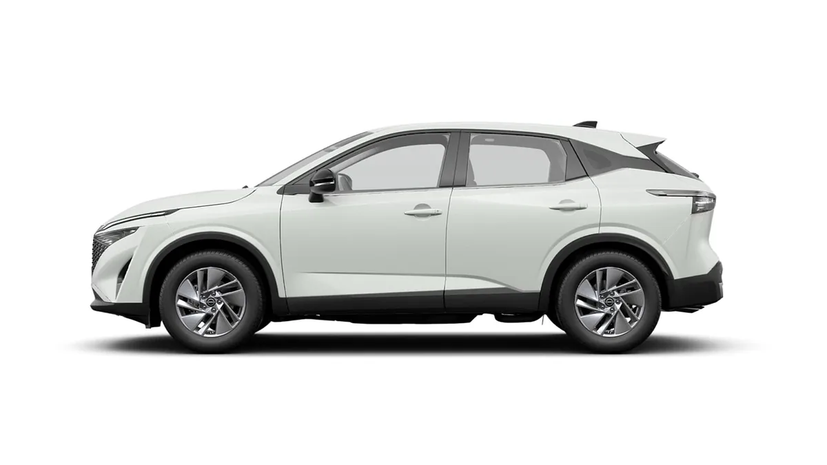 Nissan Qashqai DIG-T 117kW (158CV) MHEV 4x2 Acenta WTH MR de renting para Burgos — Lateral