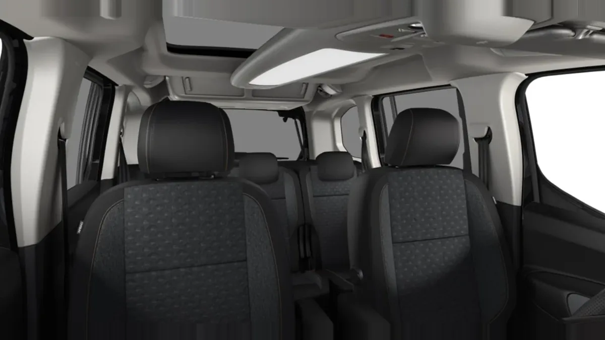 Peugeot Rifter 5P GT BlueHDi 130 EAT8 Standard de renting para Burgos — Interior