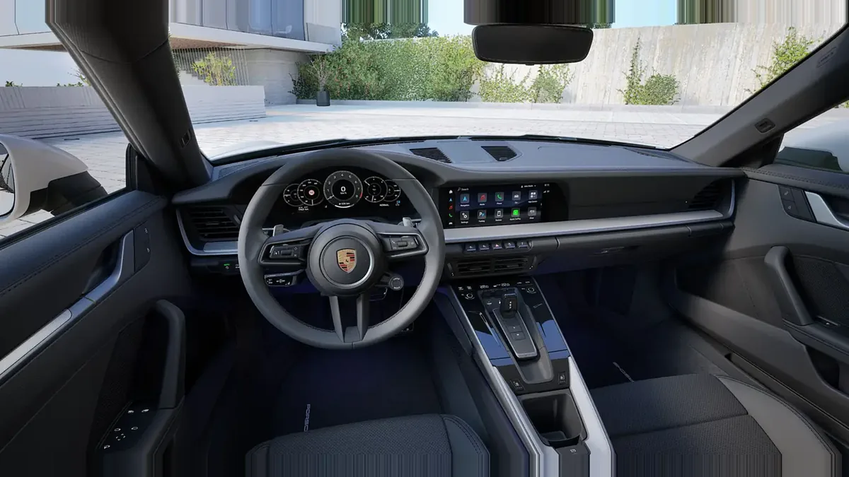 Porsche 911 Carrera de renting para Burgos — Delantera
