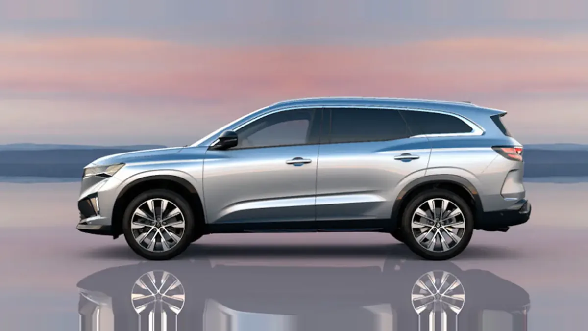 Renault ESPACE TECHNO E-TECH FULL HYBRID 200CV de renting para Burgos — Lateral