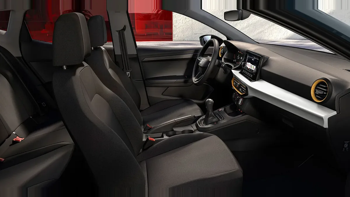 SEAT Ibiza 1.0 TSI Start/Stop Style+ (95CV) de renting para Burgos — Delantera