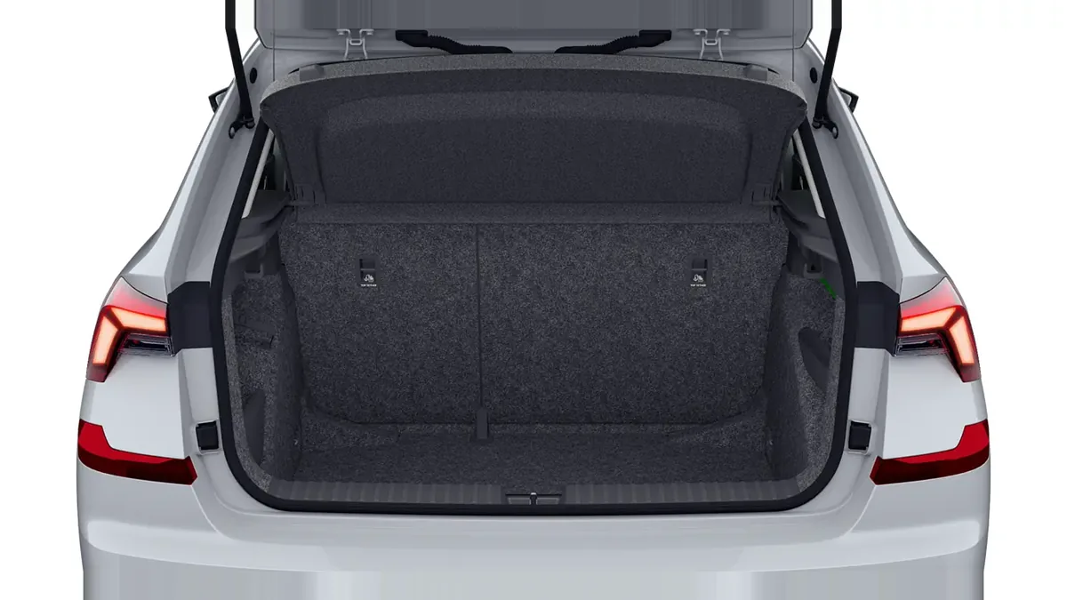 Škoda Kamiq 1.5 TSI DSG Selection de renting para Burgos — vista 10
