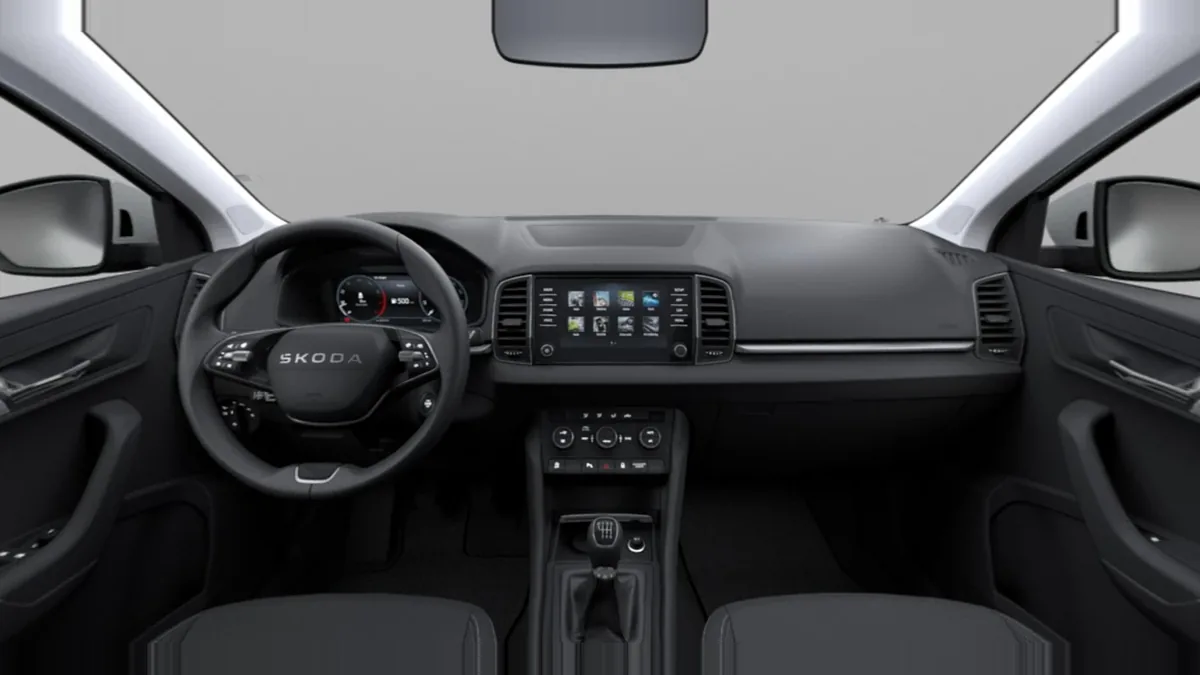 Škoda Karoq Selection 1.0 TSI 85kW (115CV) Manual de renting para Burgos — Delantera