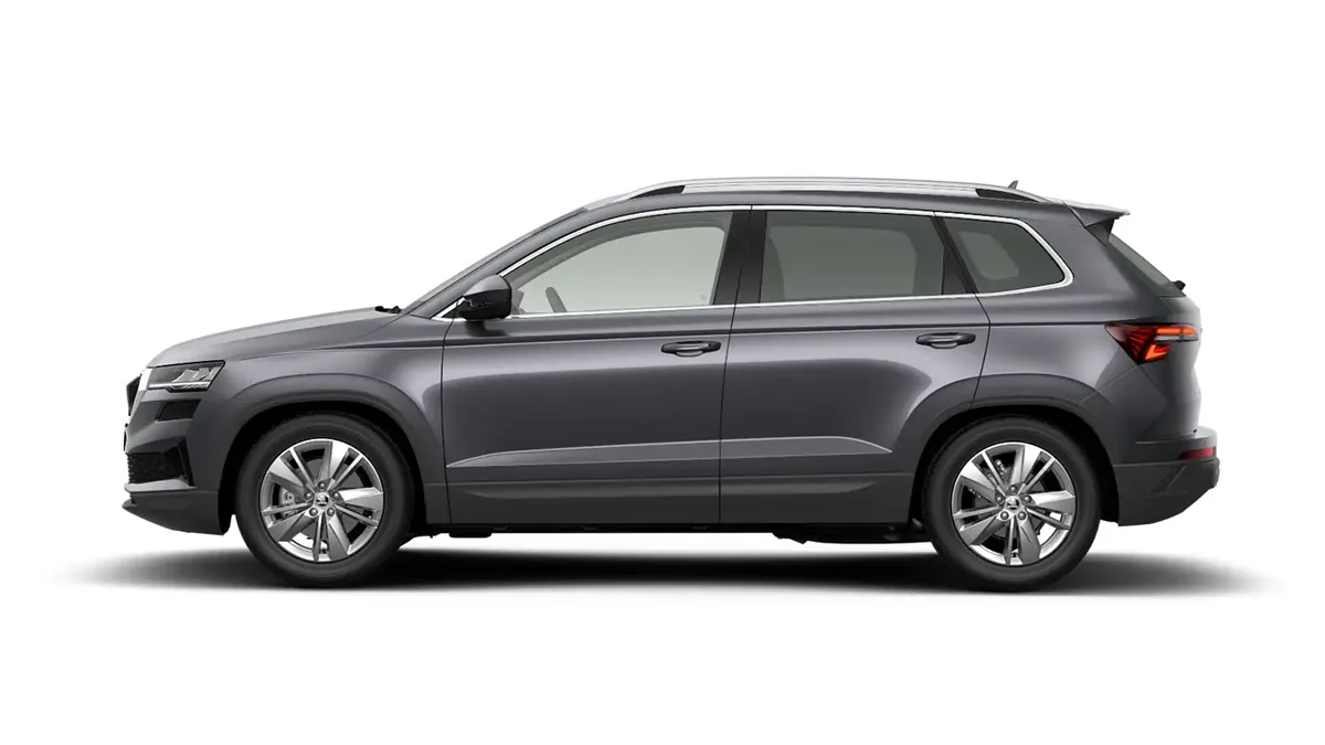 Škoda Karoq Selection 2.0 TDI DSG de renting para Burgos — Delantera
