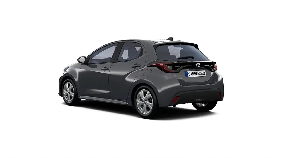 Toyota Yaris 120H 116CV Active de renting para Burgos — vista 15