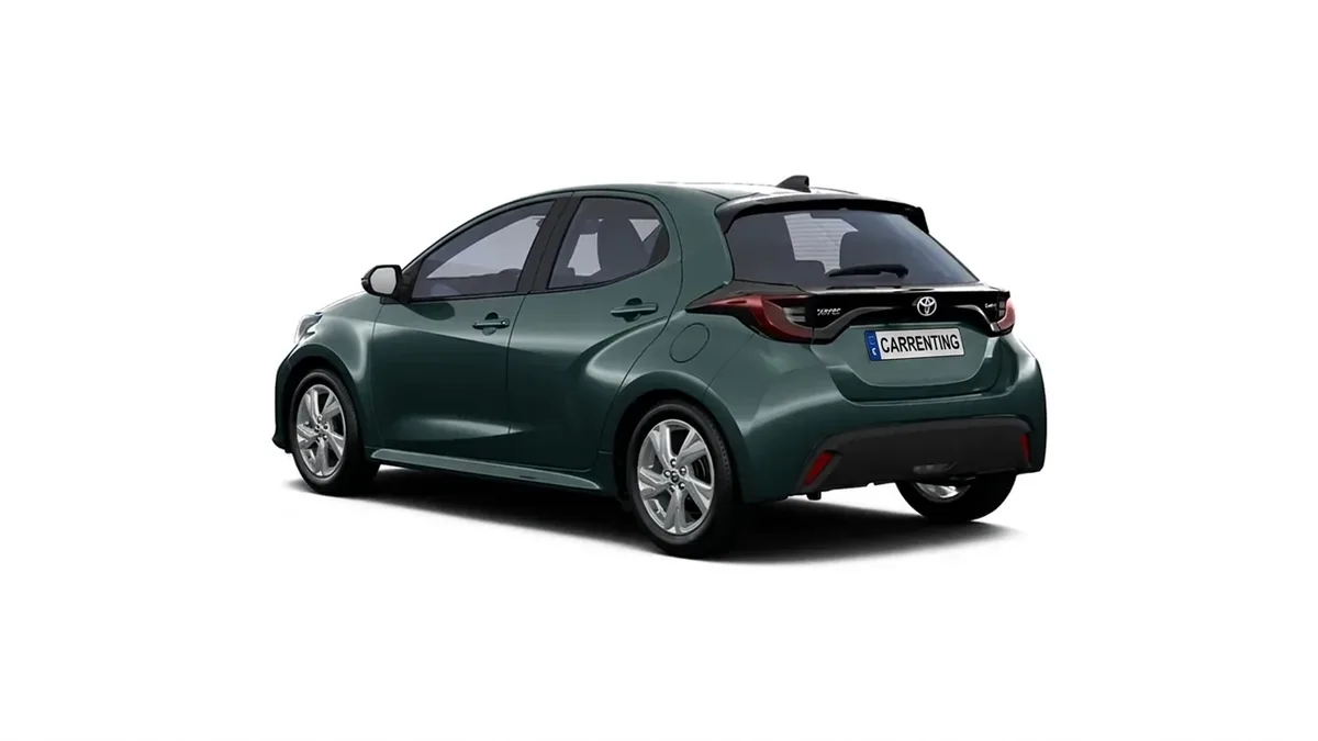 Toyota Yaris 120H 116CV Active de renting para Burgos — vista 18