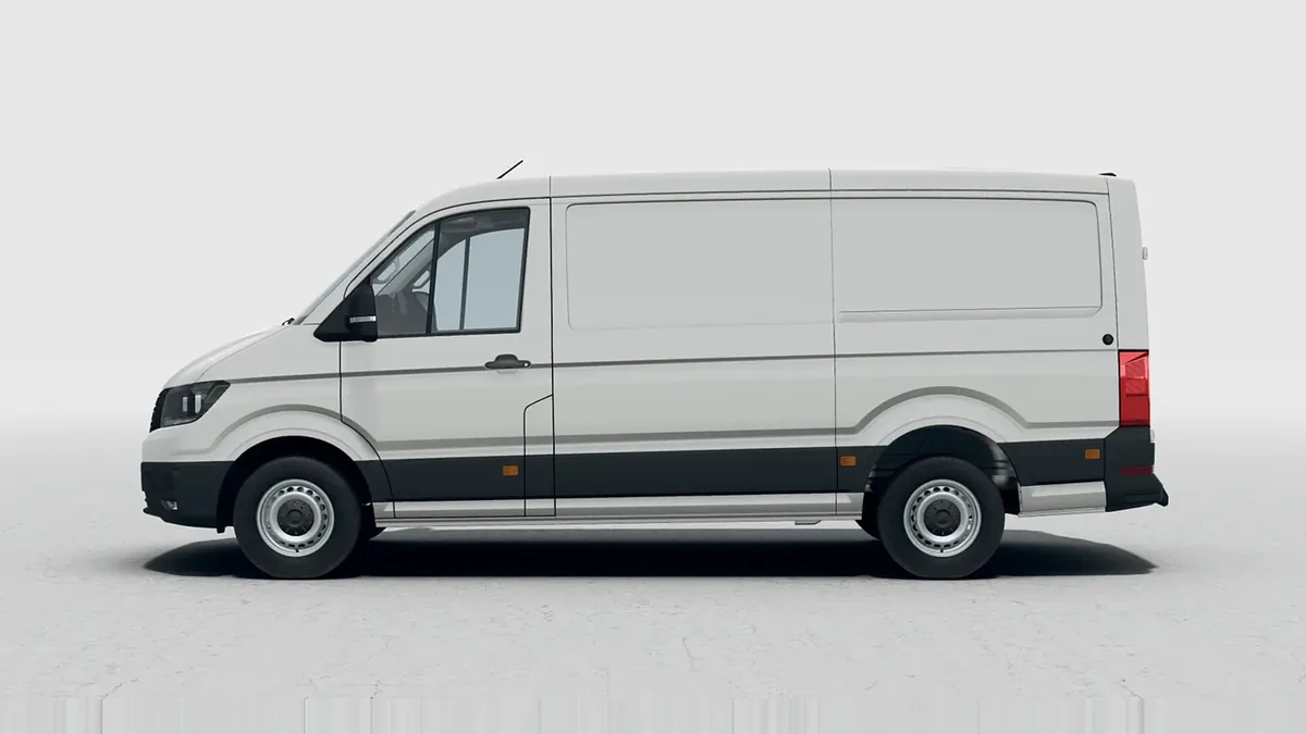 Volkswagen Crafter 35 Fresh Van BM L3 2.0 TDI FWD 103kW (140CV)  - ISOTERMO de renting para Burgos — Trasera